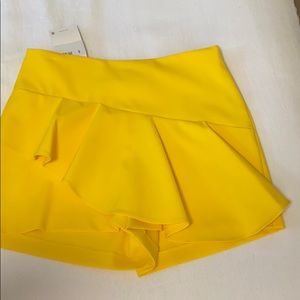 Zara yellow skort NWT